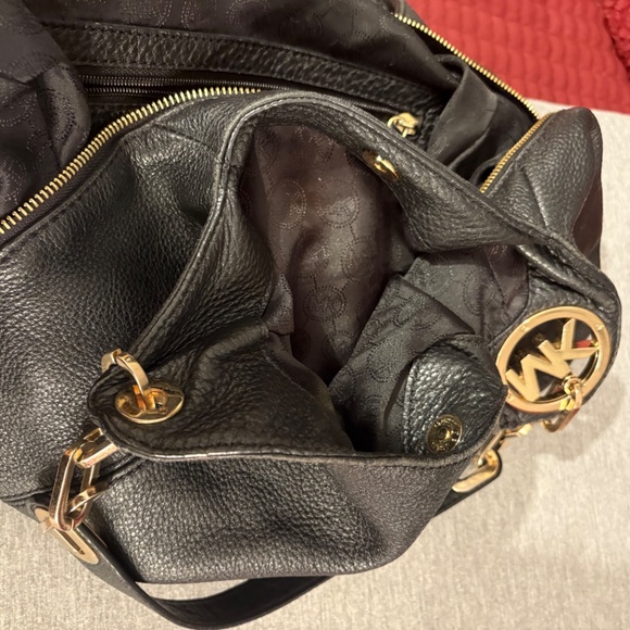 Michael Kors Large Bag - Picture 9 of 12